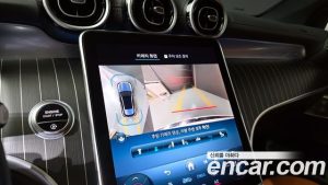 Mercedes-Benz GLC-Class GLC300 4MATIC AMG Line 2024 года из Южной Кореи