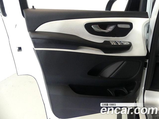 40773877_009.jpg Mercedes-Benz V-Class V220 CDI 2023 года из Южной Кореи