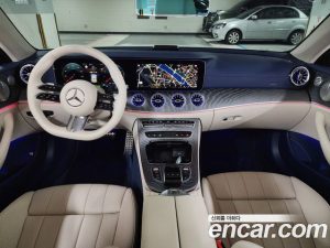 Mercedes-Benz E-Class E450 4MATIC Cabriolet 2023 года из Южной Кореи