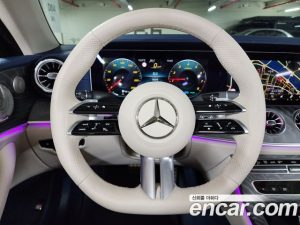 Mercedes-Benz E-Class E450 4MATIC Cabriolet 2023 года из Южной Кореи
