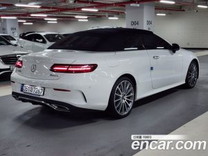 Mercedes-Benz E-Class E450 4MATIC Cabriolet 2023 года из Южной Кореи