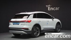 Audi Q4 e-tron 40 Premium 2023 года из Южной Кореи