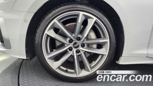Audi A5 45 TFSI 4WD Premium Sportback 2023 года из Южной Кореи
