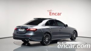 Mercedes-Benz E-Class E350 4MATIC AMG Line 2023 года из Южной Кореи