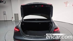 Mercedes-Benz E-Class E350 4MATIC AMG Line 2023 года из Южной Кореи