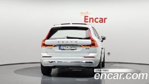 Volvo XC60 B5 ULTIMATE Bright 2024 года из Южной Кореи