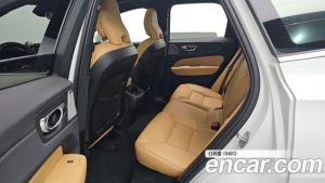 Volvo XC60 B5 ULTIMATE Bright 2024 года из Южной Кореи