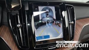 Volvo XC60 B5 ULTIMATE Bright 2024 года из Южной Кореи