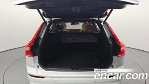 Volvo XC60 B5 ULTIMATE Bright 2024 года из Южной Кореи