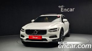 Volvo V90 B6 ULTIMATE AWD 2023 года из Южной Кореи