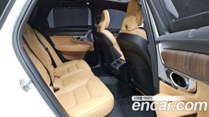 Volvo V90 B6 ULTIMATE AWD 2023 года из Южной Кореи