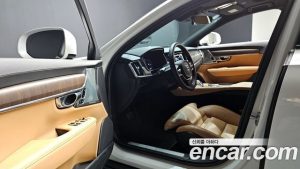 Volvo V90 B6 ULTIMATE AWD 2023 года из Южной Кореи