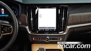 Volvo V90 B6 ULTIMATE AWD 2023 года из Южной Кореи