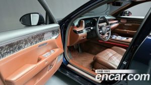 Genesis G90 Бензин 3.5 Turbo e-S/C AWD LWB 2025 года из Южной Кореи