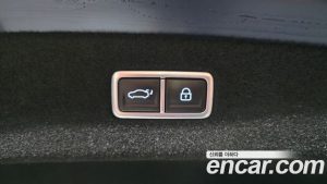 Genesis G90 Бензин 3.5 Turbo e-S/C AWD LWB 2025 года из Южной Кореи