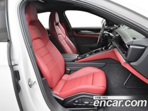 Porsche Panamera 2.9 AWD 2024 года из Южной Кореи