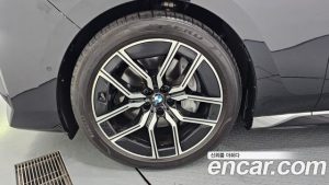 BMW 7-Series 740i sDrive M Sport 2023 года из Южной Кореи