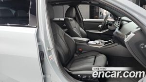 BMW 3-Series 320i Touring M Sport 2024 года из Южной Кореи