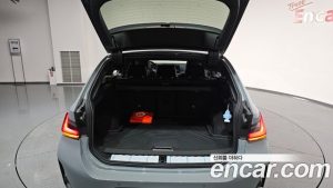 BMW 3-Series 320i Touring M Sport 2024 года из Южной Кореи