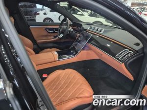 Mercedes-Benz S-Class S500L 4MATIC 2024 года из Южной Кореи