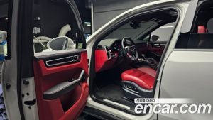 Porsche Cayenne 3.0 2023 года из Южной Кореи