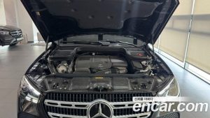 Mercedes-Benz GLE-Class GLE300d 4MATIC 2025 года из Южной Кореи