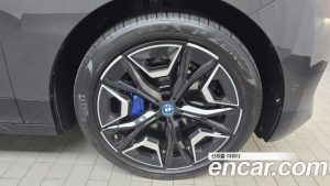 BMW iX xDrive50 Sport Plus 2023 года из Южной Кореи