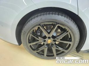 Porsche Panamera 2.9 AWD 2025 года из Южной Кореи