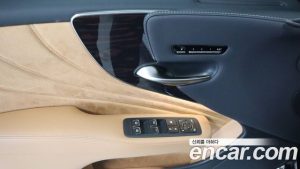 Lexus LS 3.5 Luxury AWD 2024 года из Южной Кореи