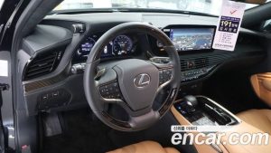 Lexus LS 3.5 Luxury AWD 2024 года из Южной Кореи