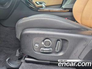 Land Rover Range Rover Velar 3.0 P400 Dynamic HSE 2025 года из Южной Кореи