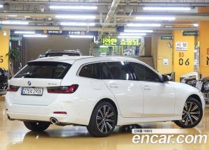 BMW 3-Series 320d Touring 2025 года из Южной Кореи