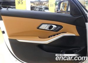 BMW 3-Series 320d Touring 2025 года из Южной Кореи