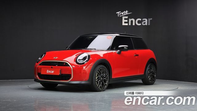Mini Cooper Favoured 2025 года из Кореи