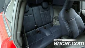 Mini Cooper Favoured 2025 года из Южной Кореи