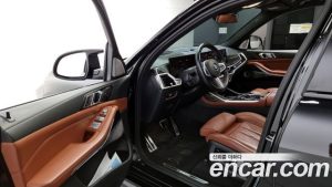BMW X7 M60i xDrive M Sport 6 2023 года из Южной Кореи