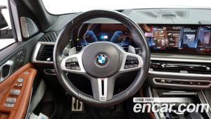 BMW X7 M60i xDrive M Sport 6 2023 года из Южной Кореи