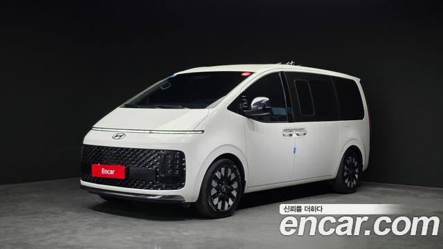 Hyundai Staria L3.5 Lounge 7-Seater 2025 года из Кореи