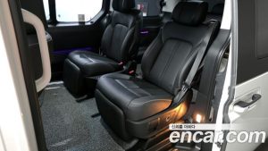 Hyundai Staria L3.5 Lounge 7-Seater 2025 года из Южной Кореи