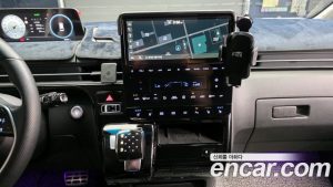 Hyundai Staria L3.5 Lounge 7-Seater 2025 года из Южной Кореи