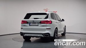BMW X5 xDrive 30d M Sport 2023 года из Южной Кореи