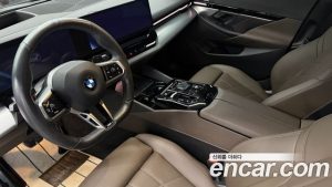 BMW 5-Series 520i M Sport 2024 года из Южной Кореи