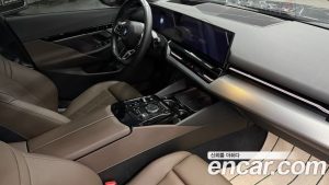 BMW 5-Series 520i M Sport 2024 года из Южной Кореи