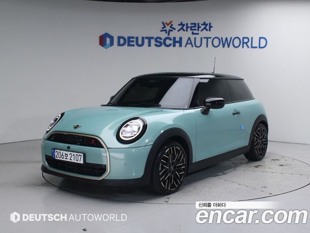 Mini Cooper Favoured 2025 года из Кореи
