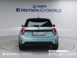 Mini Cooper Favoured 2025 года из Южной Кореи
