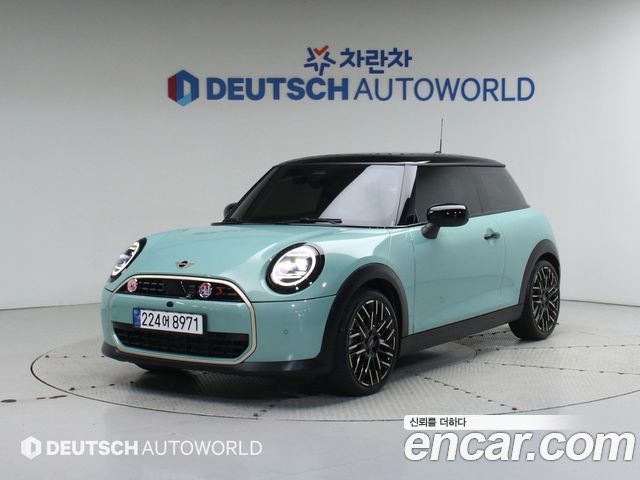 Mini Cooper Favoured 2025 года из Кореи