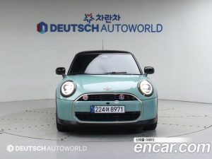 Mini Cooper Favoured 2025 года из Южной Кореи
