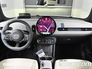 Mini Cooper Favoured 2025 года из Южной Кореи
