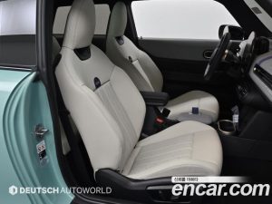 Mini Cooper Favoured 2025 года из Южной Кореи