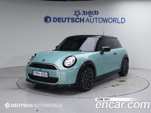 Mini Cooper Favoured 2025 года из Кореи